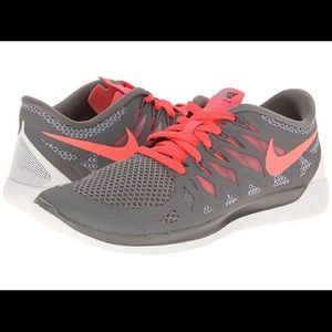 [Nike] Grey Free Running Shoes